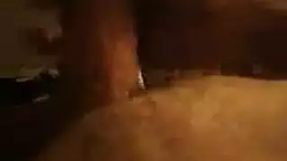 طالبة كبيرة الصدر تمارس الجنس بدلاً من الحشو للاختبارات