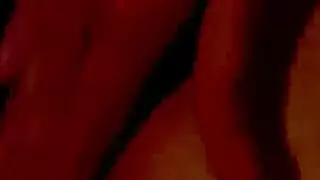 اختبار حدودها: هزة الجماع الشرجي الصاخبة لسارة فانديلا