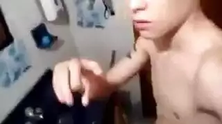 الروسية تجرؤ حزام