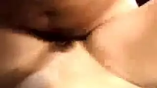 العاهرة المتزوجة صوفي ريان تمارس الجنس مع شابها في فيلم منزلي حميم