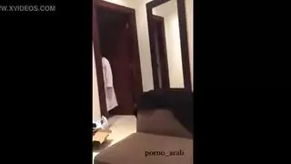 عاهرة مغربية في الامارات