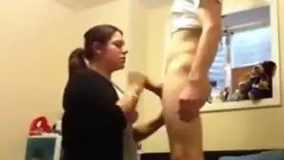 جنس عائلي مكثف xxx: جنس فموي قوي وإفراغ كامل